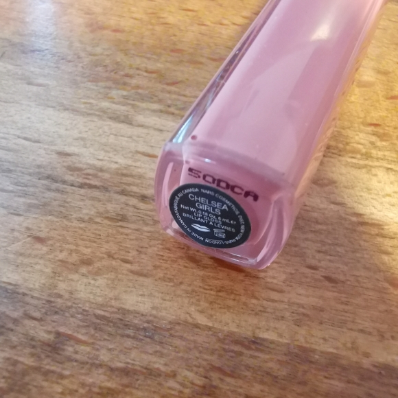 Nars Lip Gloss in Chelsea Girls Full Size - Picture 2 of 2